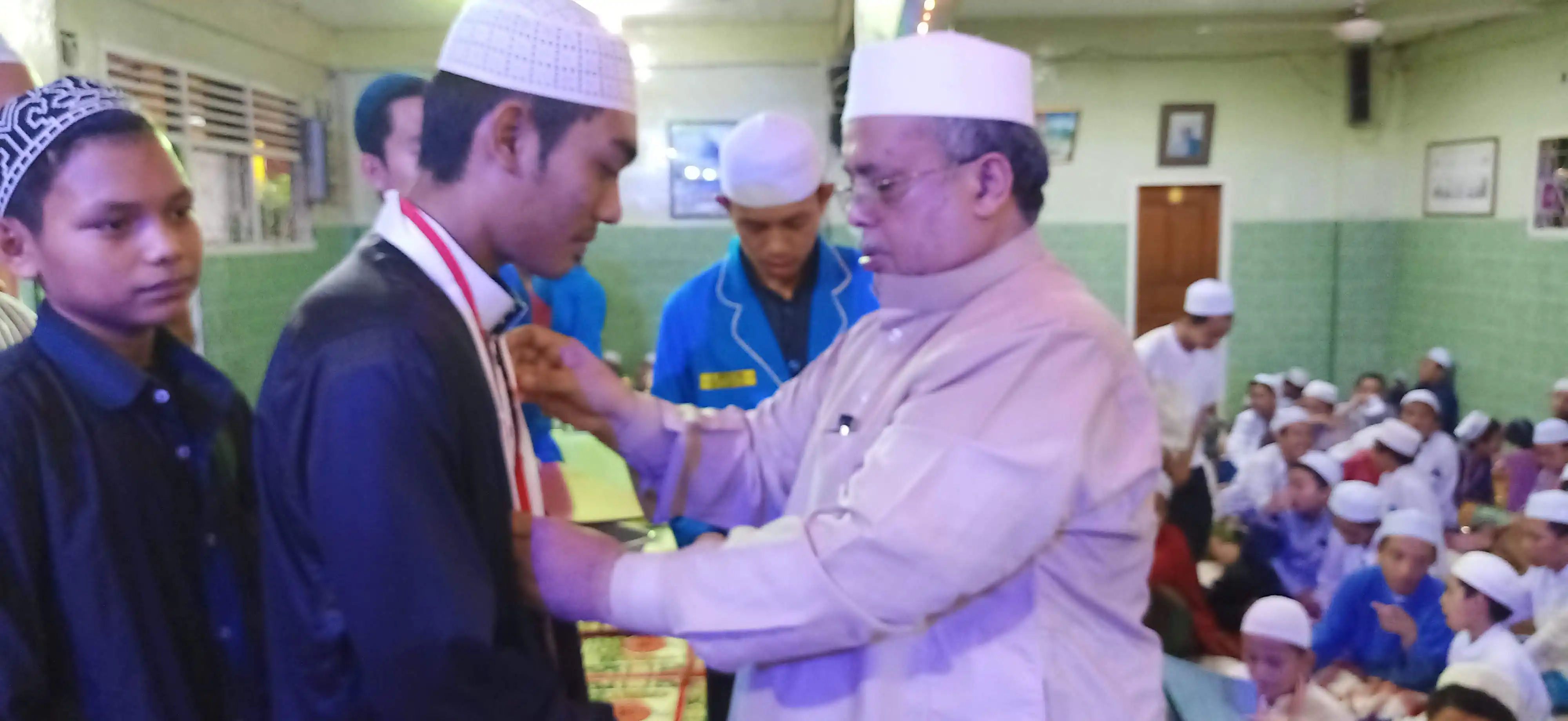 Pembagian Hadiah 173